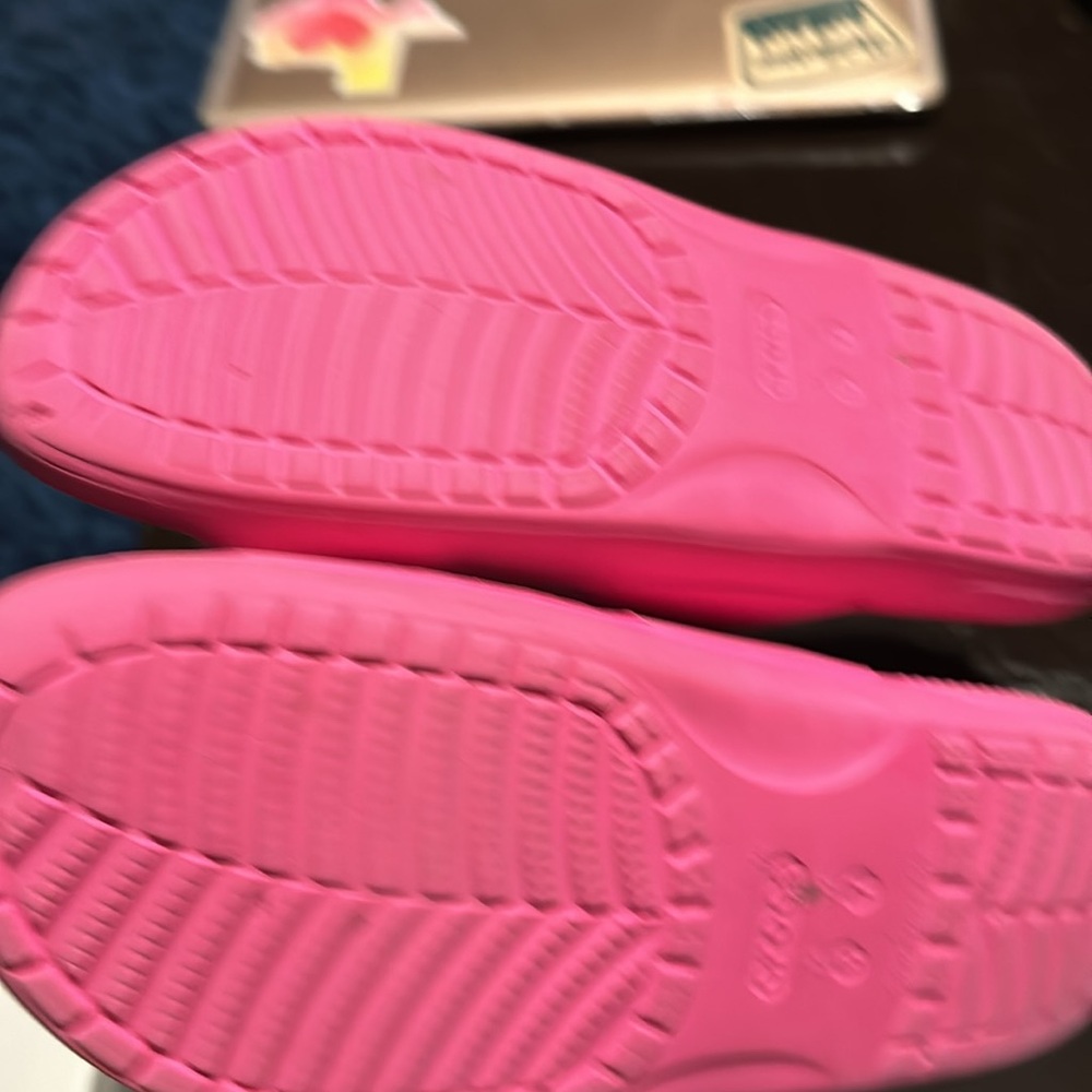 Crocs - Picture 2 of 4